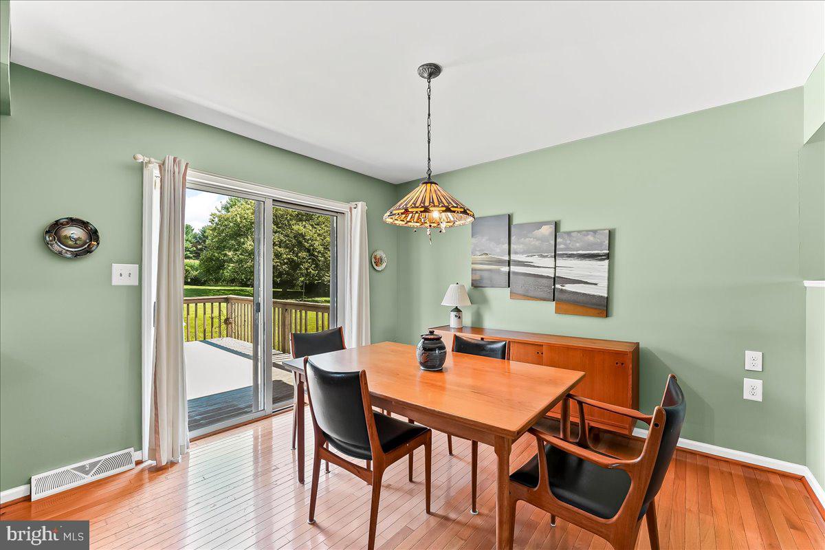 3301 State Road Oxford, PA 19363 - Photo 14 of 43 Slider to deck