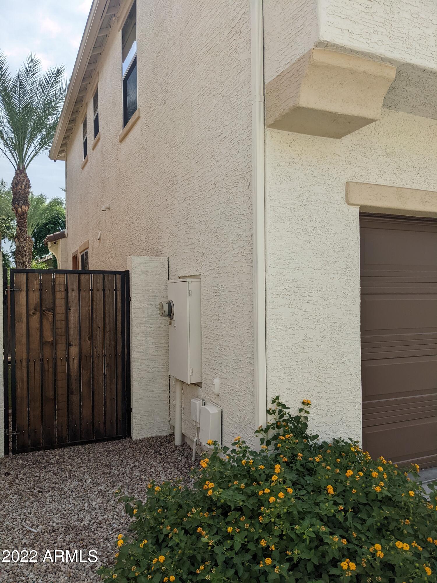 451 South Hawes Road, Unit 74 Mesa, AZ 85208 - Photo 3 of 23 Gate New Paint