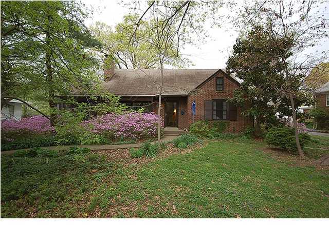 41 Sterling Road Louisville, KY 40220 - Photo 1 of 25 Primary Photo