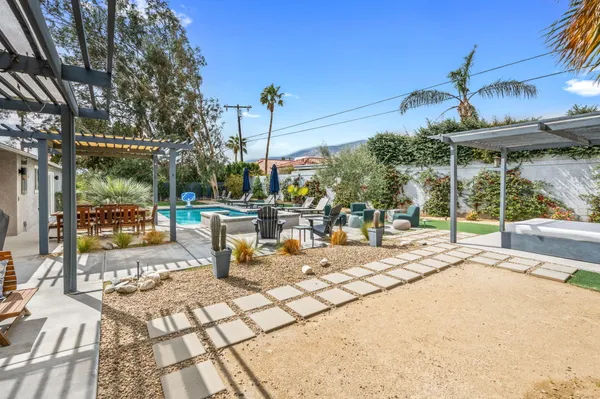 $935,000 | 3059 North Biskra Road, Palm Springs, CA 92262