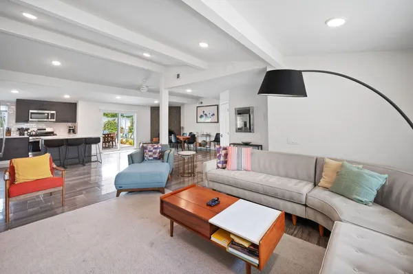 $935,000 | 3059 North Biskra Road, Palm Springs, CA 92262