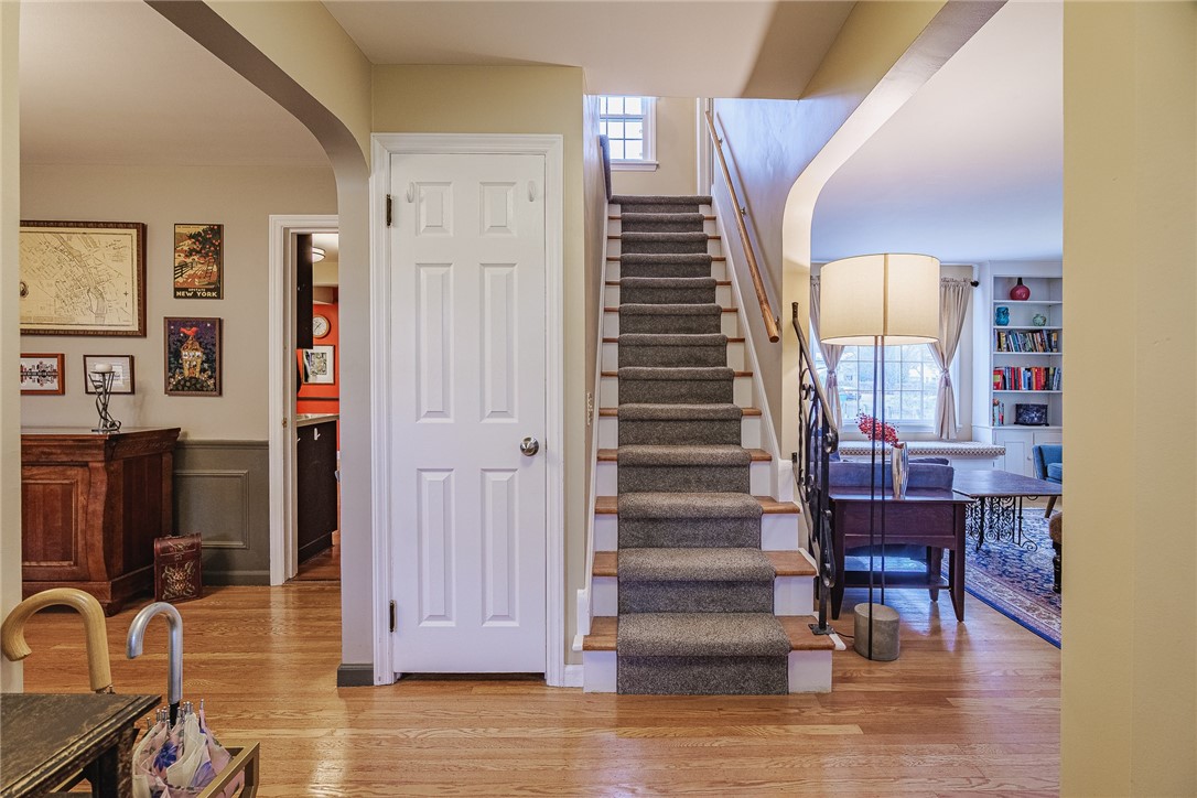 170 Glen Ellyn Way Rochester, NY 14618 - Photo 4 of 39