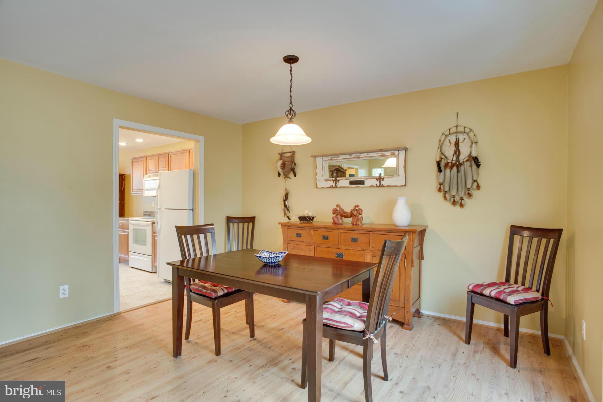 2214 Wheelwright Court Reston, VA 20191 - Photo 4 of 25 Dining Room