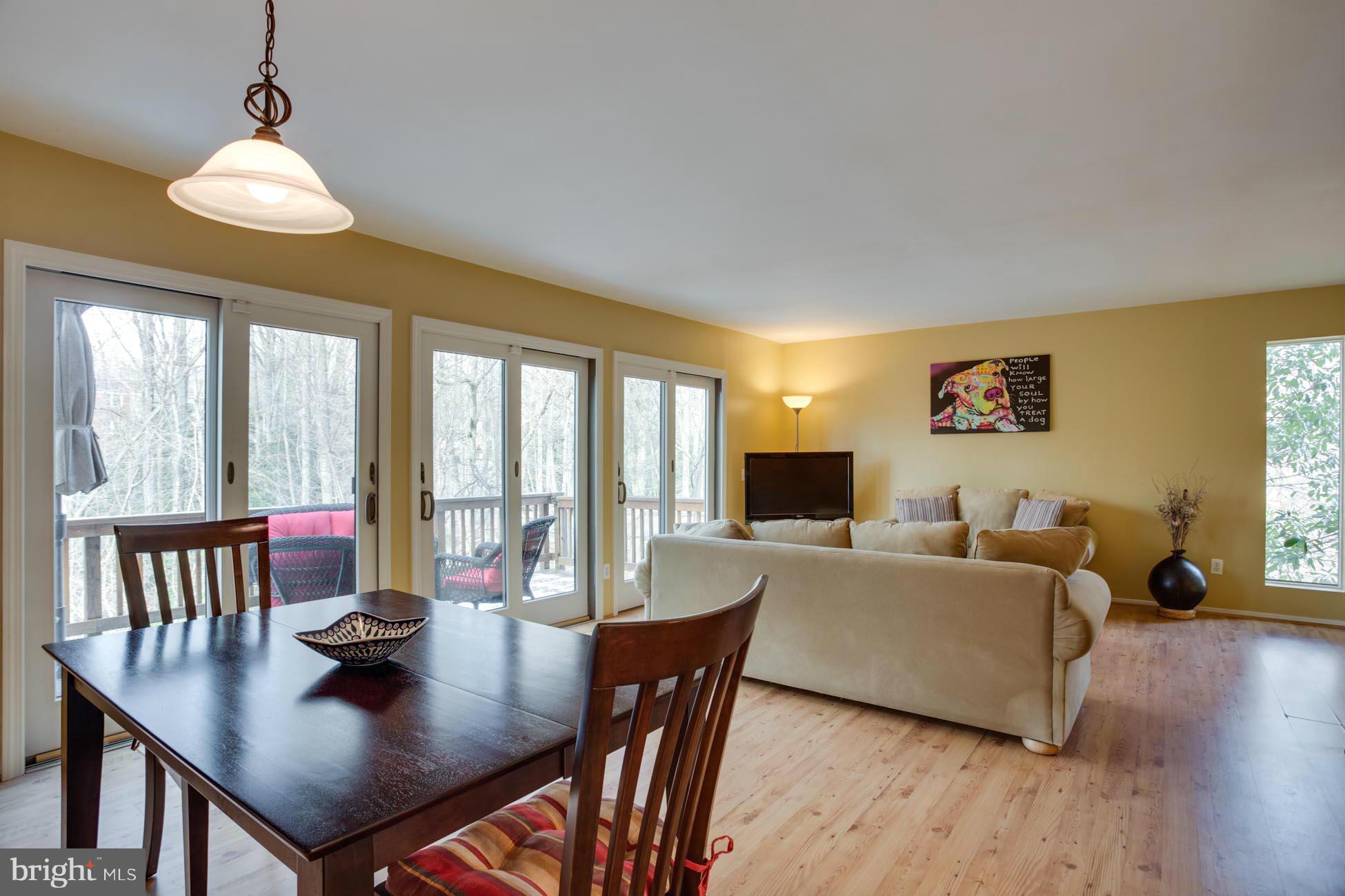 2214 Wheelwright Court Reston, VA 20191 - Photo 5 of 25 Interior (General)