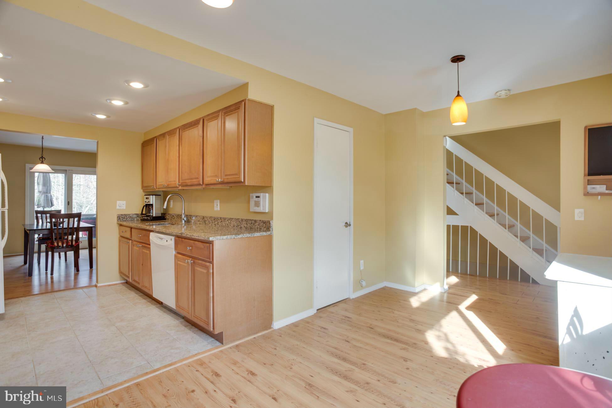 2214 Wheelwright Court Reston, VA 20191 - Photo 8 of 25 Kitchen