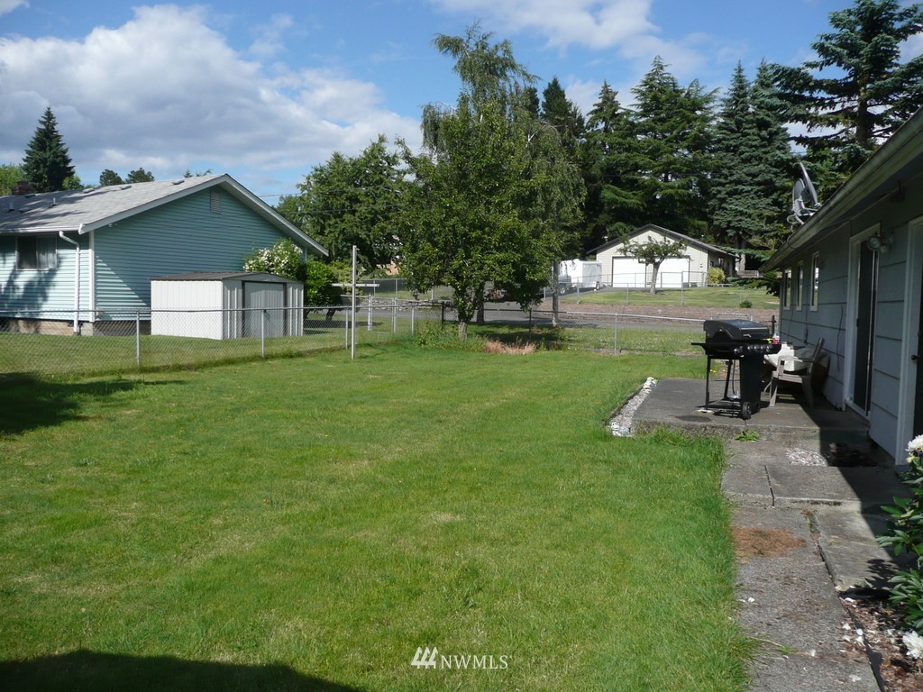 11048 Southeast 182nd Street Renton, WA 98055 - Photo 5 of 5