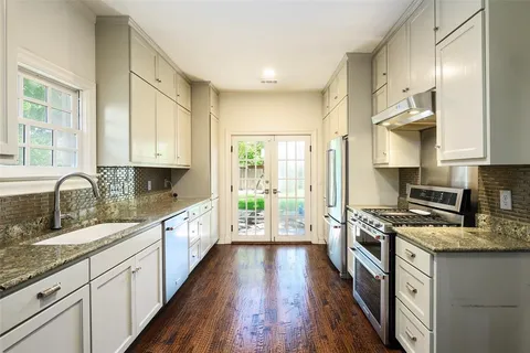 $1,329,000 | 6934 Hammond Avenue, Dallas, TX 75223