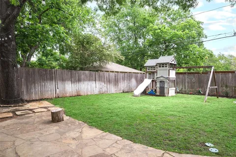 $1,329,000 | 6934 Hammond Avenue, Dallas, TX 75223