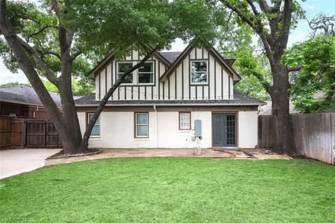 $1,329,000 | 6934 Hammond Avenue, Dallas, TX 75223
