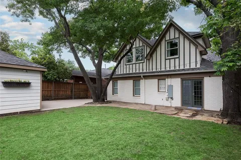 $1,329,000 | 6934 Hammond Avenue, Dallas, TX 75223