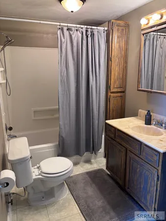 $339,000 | 305 South Park Avenue, Shelley, ID 83274