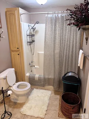 $339,000 | 305 South Park Avenue, Shelley, ID 83274