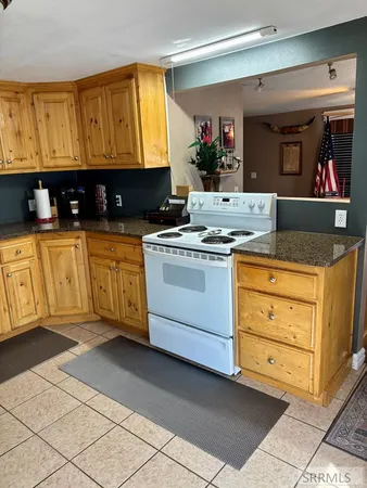 $339,000 | 305 South Park Avenue, Shelley, ID 83274