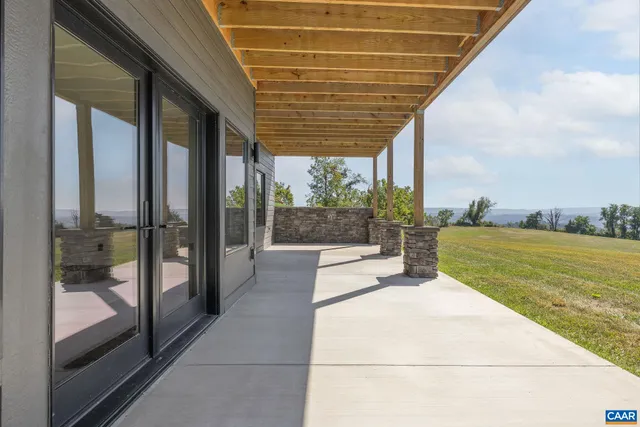 $2,495,000 | 699 Hendrickson Road, Pembroke, VA 24136