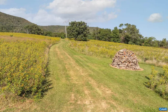 $2,495,000 | 699 Hendrickson Road, Pembroke, VA 24136