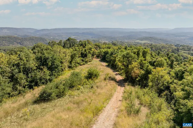 $2,495,000 | 699 Hendrickson Road, Pembroke, VA 24136