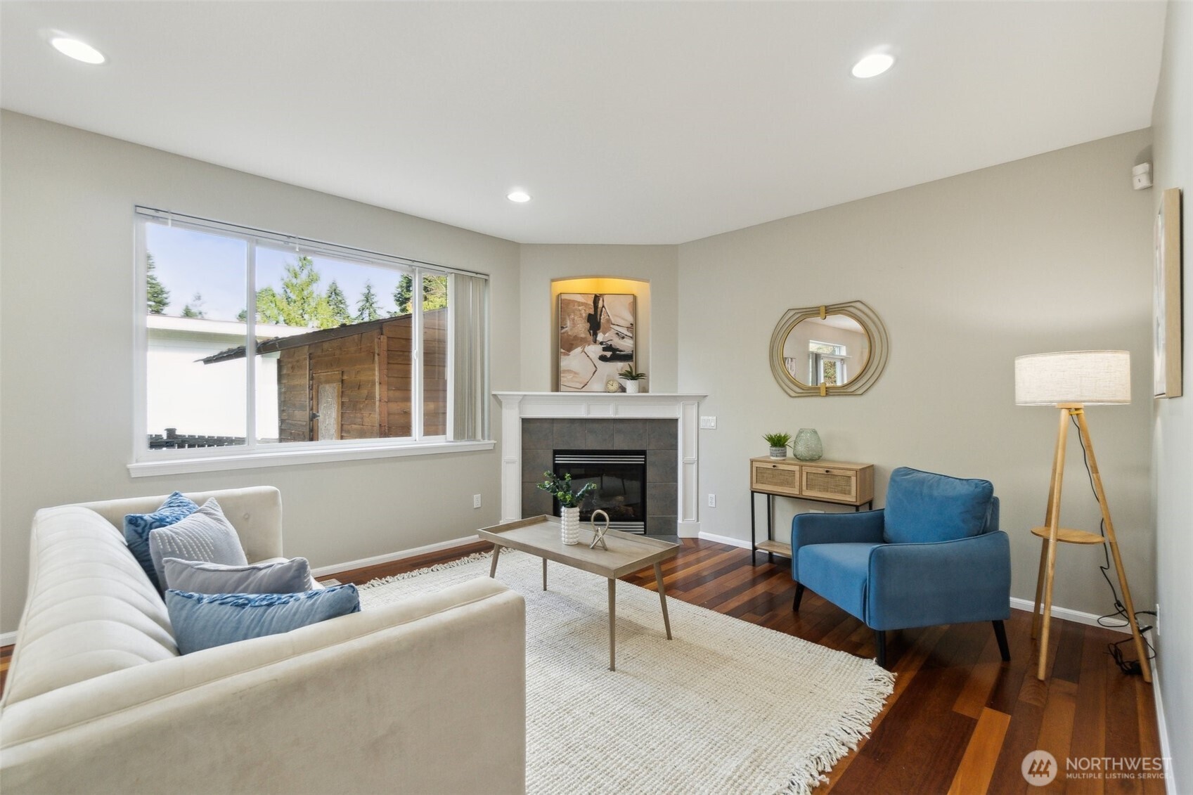 22715 9th Avenue Southeast Bothell, WA 98021 - Photo 11 of 36