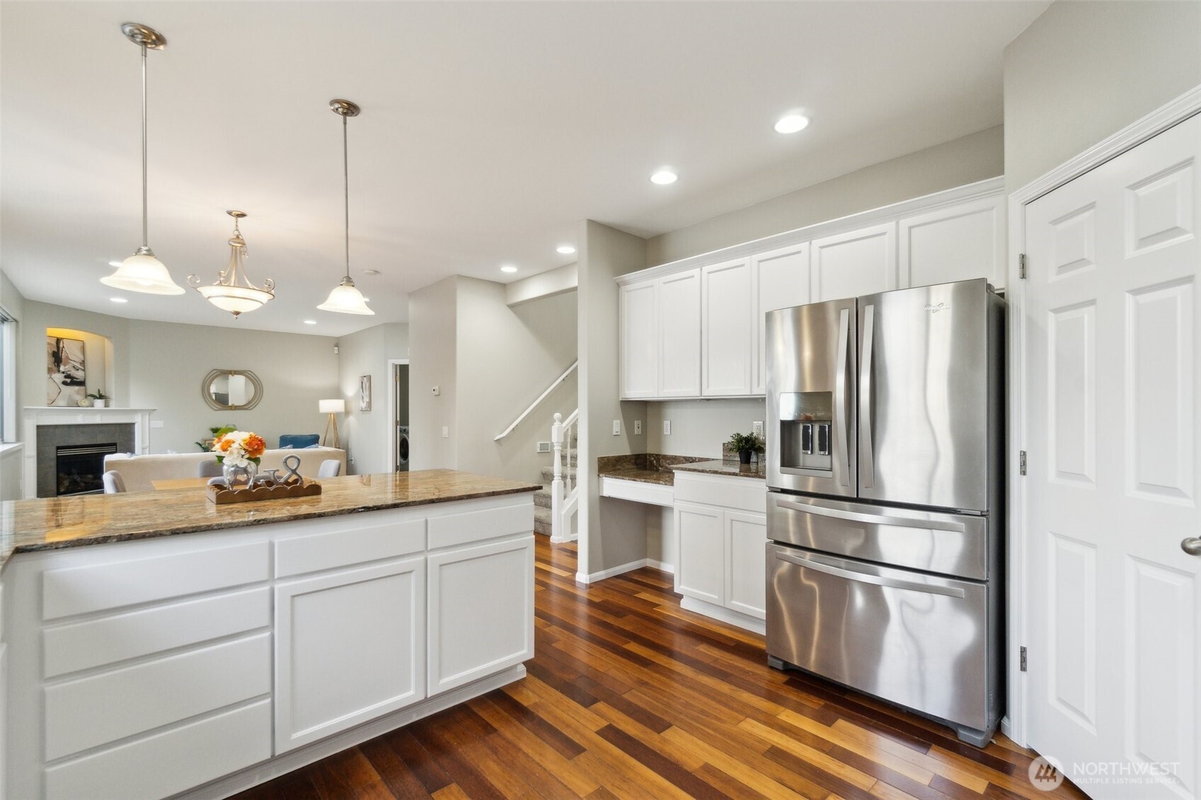 22715 9th Avenue Southeast Bothell, WA 98021 - Photo 15 of 36