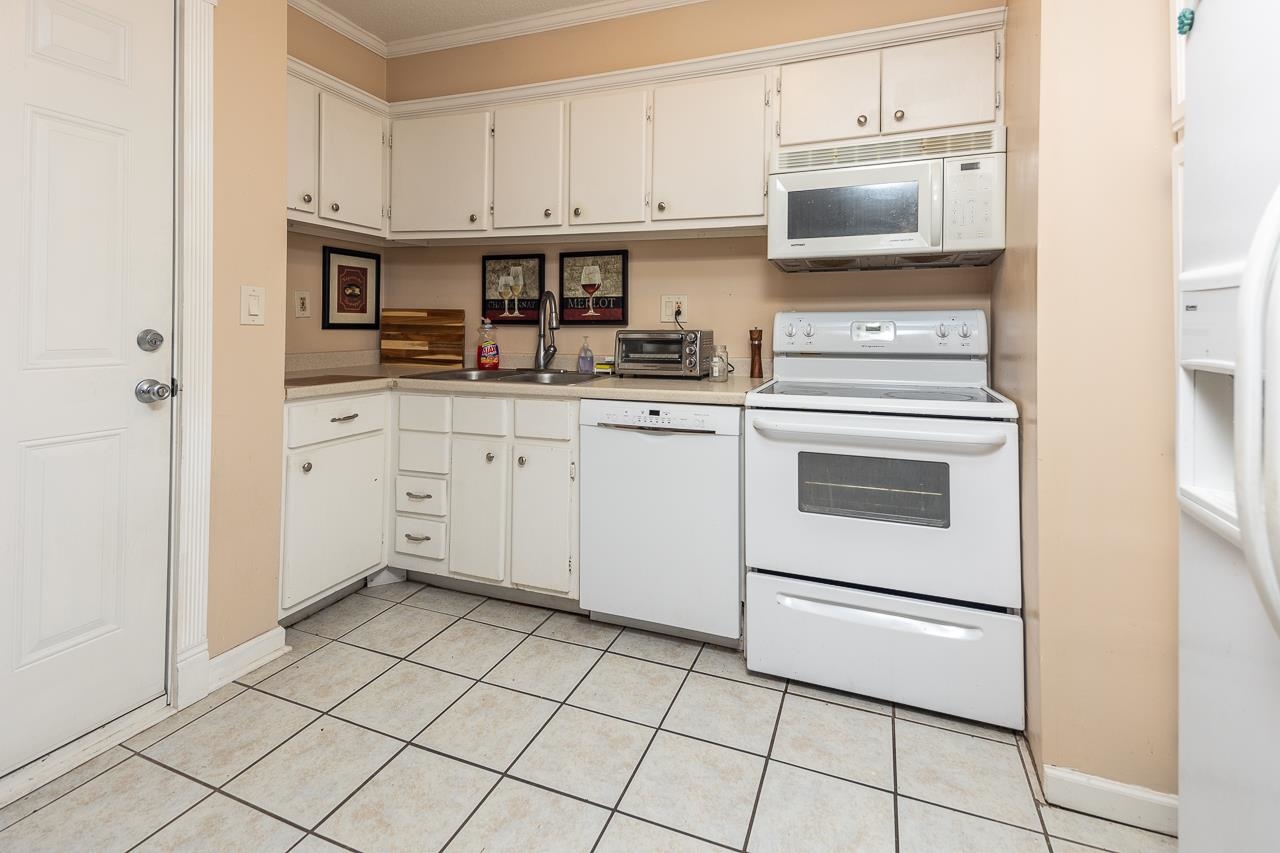 983 June Road, Unit 8 Memphis, TN 38119 - Photo 6 of 20 Gallery Image 6
