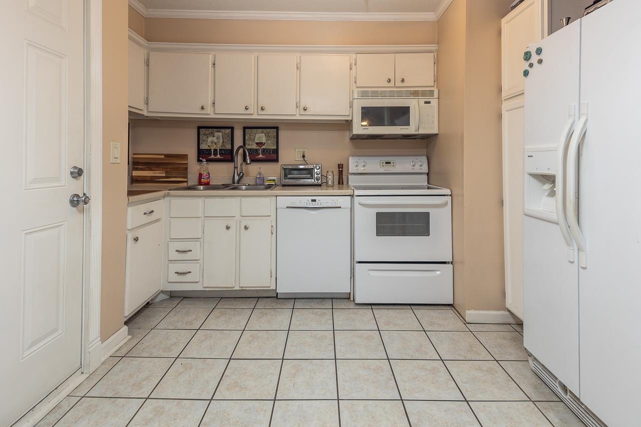 983 June Road, Unit 8 Memphis, TN 38119 - Photo 8 of 20 Gallery Image 8