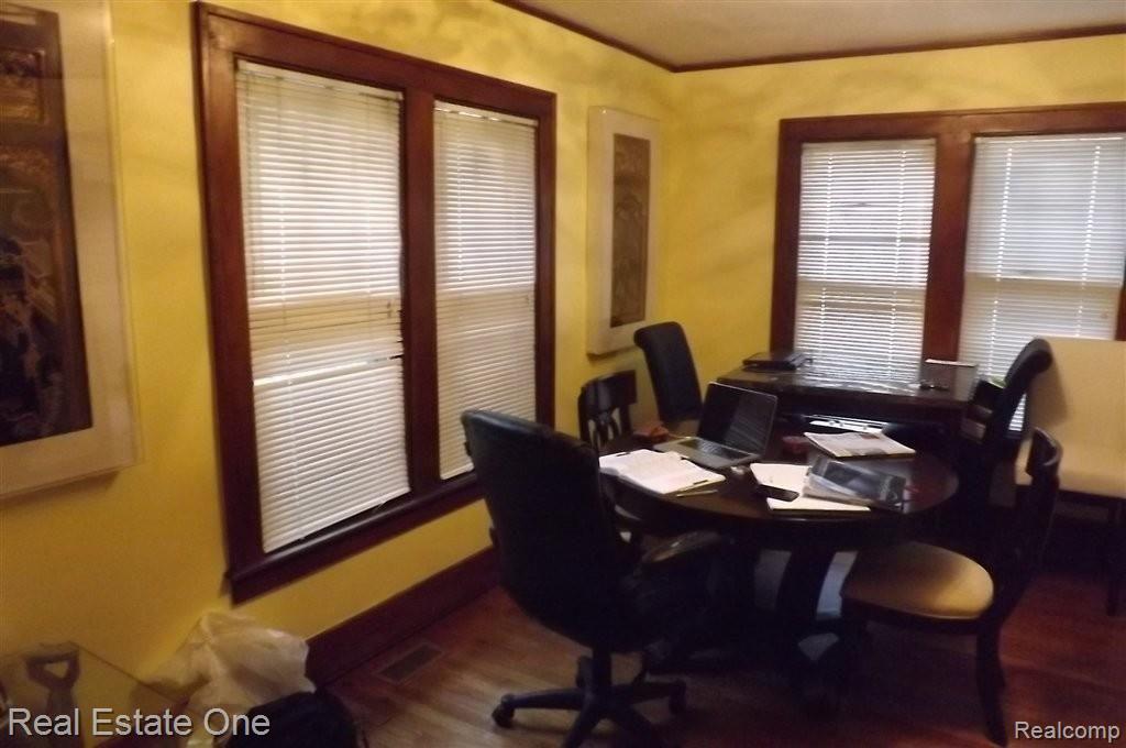 24 Maywood Avenue Pleasant Ridge, MI 48069 - Photo 10 of 18 Dining Room