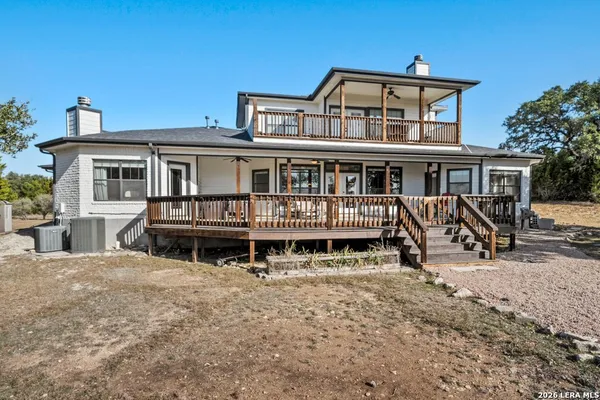 $699,900 | 852 Crossbow Drive, Canyon Lake, TX 78133