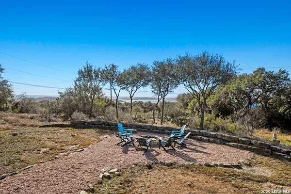 $699,900 | 852 Crossbow Drive, Canyon Lake, TX 78133