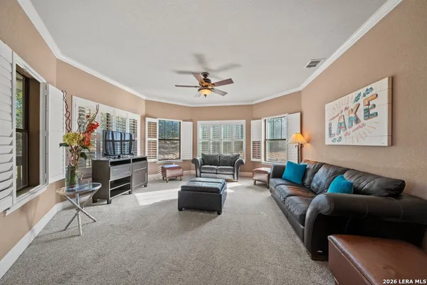 $699,900 | 852 Crossbow Drive, Canyon Lake, TX 78133
