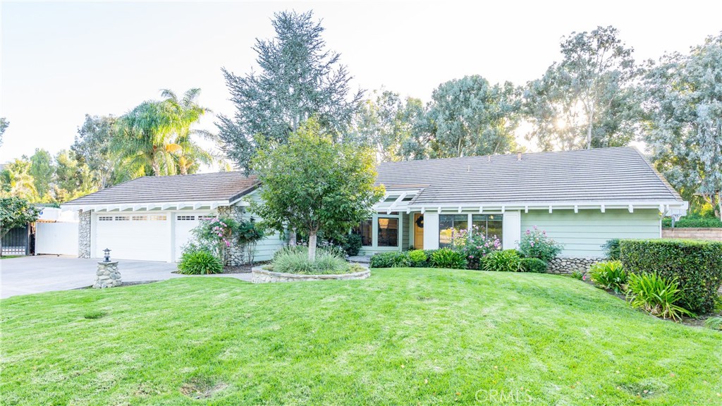 304 Chelan Court Simi Valley, CA 93065 - Photo 2 of 55