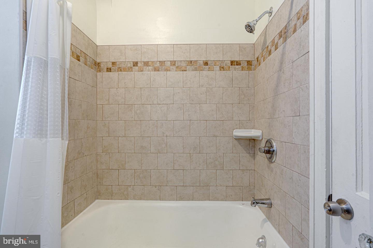 5318 Plainfield Avenue Baltimore, MD 21206 - Photo 11 of 15