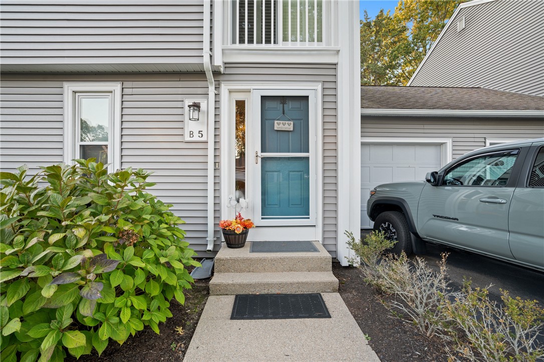 161 West Shore Road, Unit B5 Warwick, RI 02889 - Photo 1 of 29