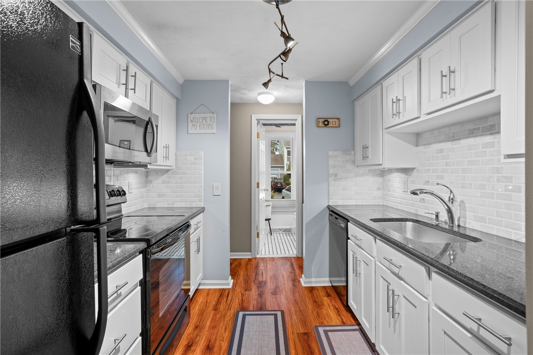 161 West Shore Road, Unit B5 Warwick, RI 02889 - Photo 7 of 29