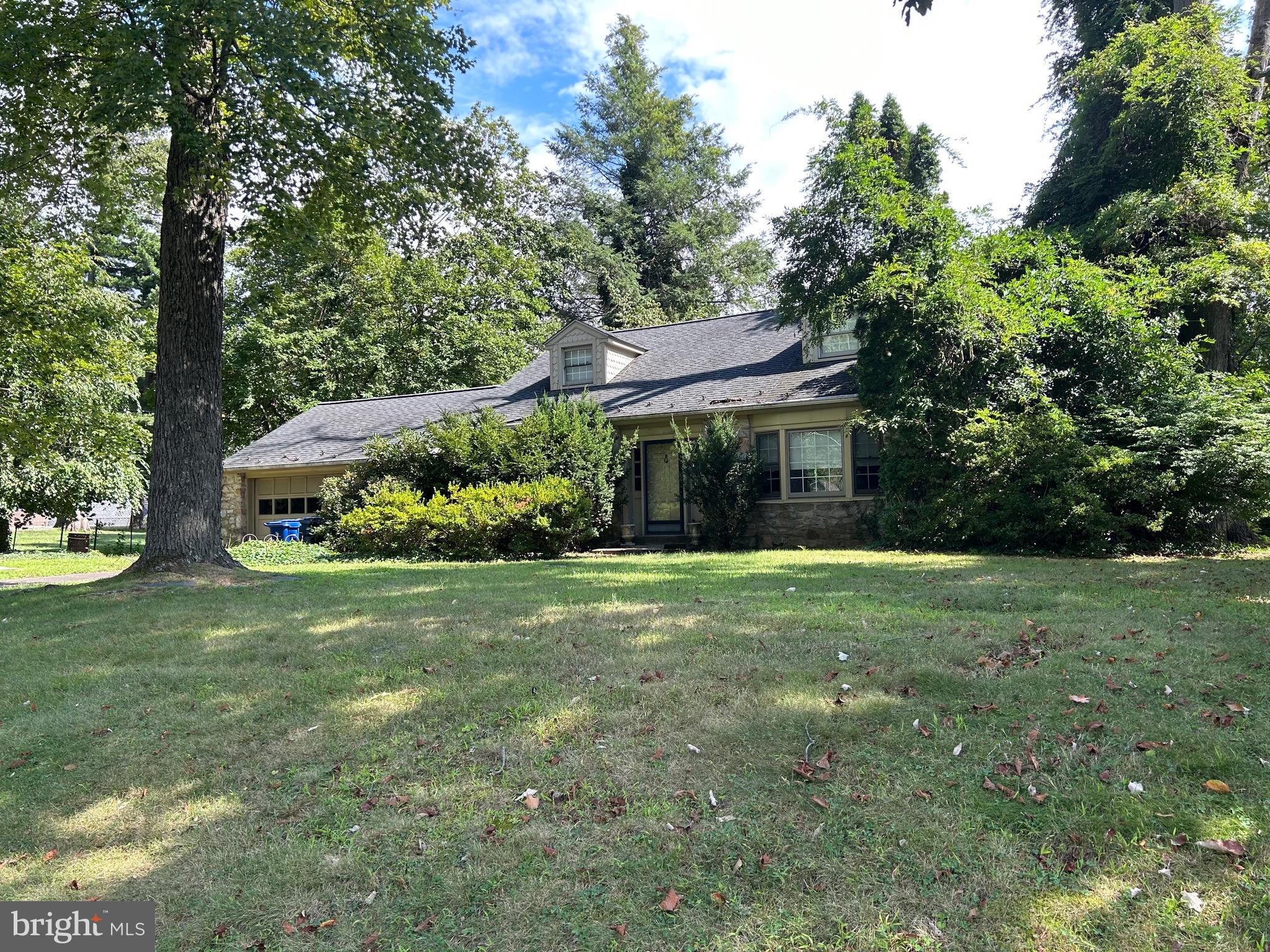 837 Crosswicks Road Rydal, PA 19046 - Photo 2 of 2