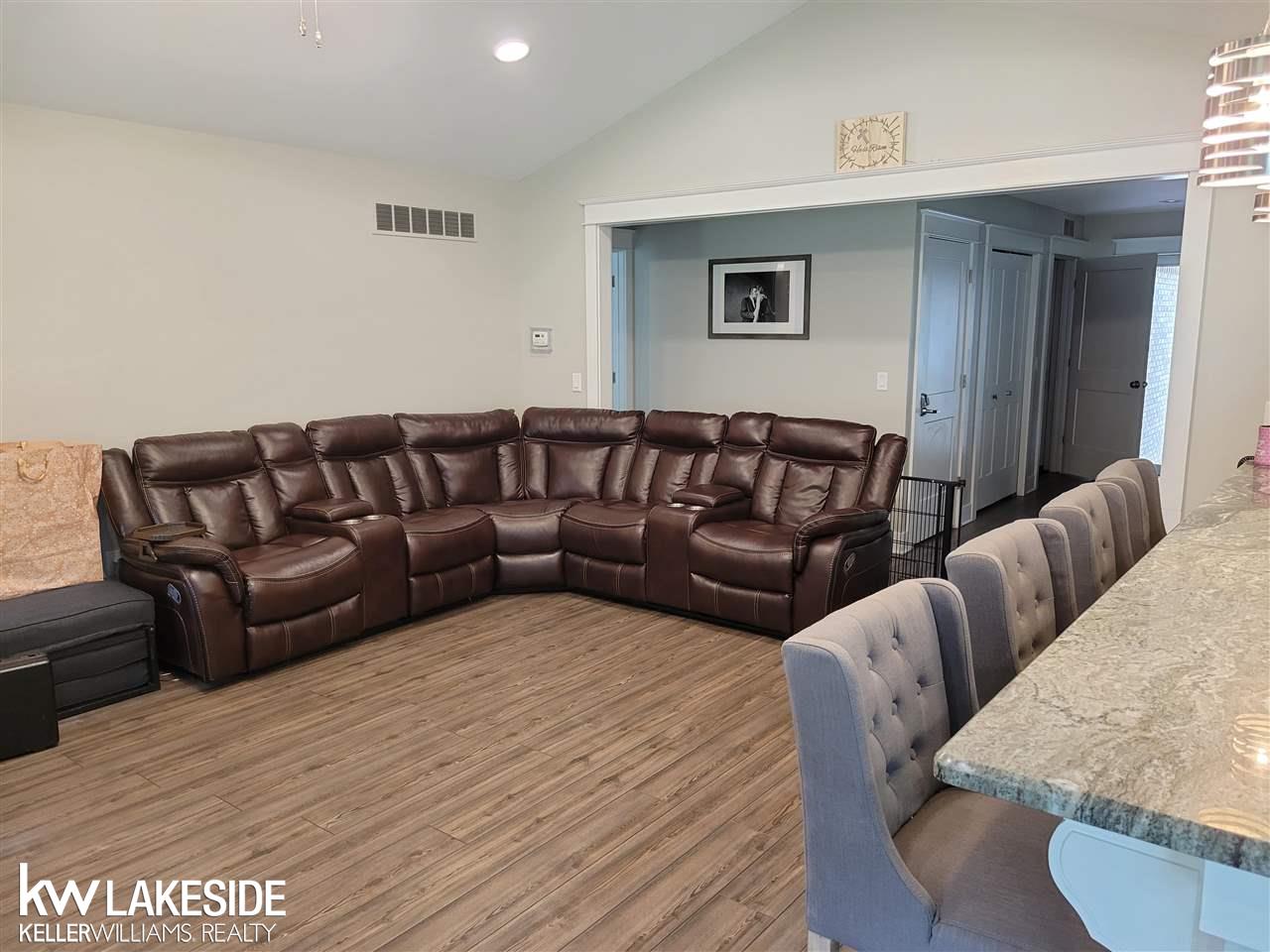 3569 Culbertson Avenue Rochester, MI 48307 - Photo 22 of 27 50065701-21.JPG