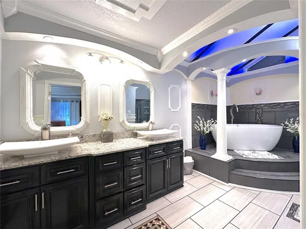 $1,179,000 | 8162 Oak Park, Orlando, FL 32819