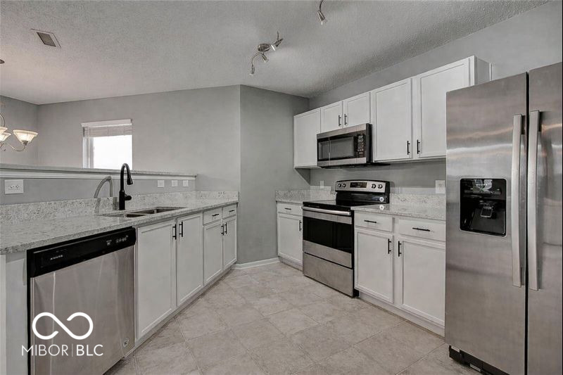 8254 South Midnight Drive Pendleton, IN 46064 - Photo 15 of 37