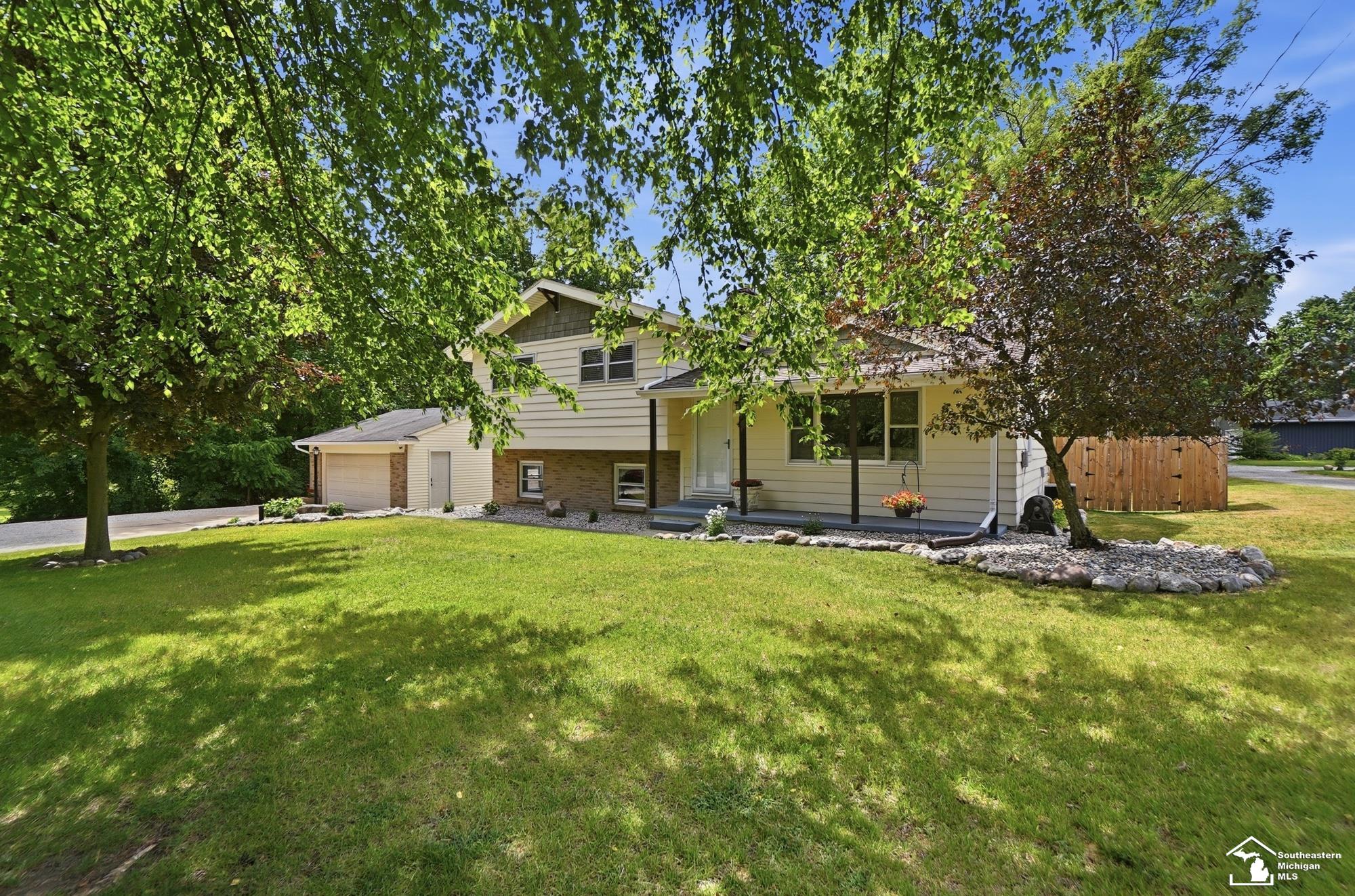 4021 Section Road Lambertville, MI 48144 - Photo 11 of 77