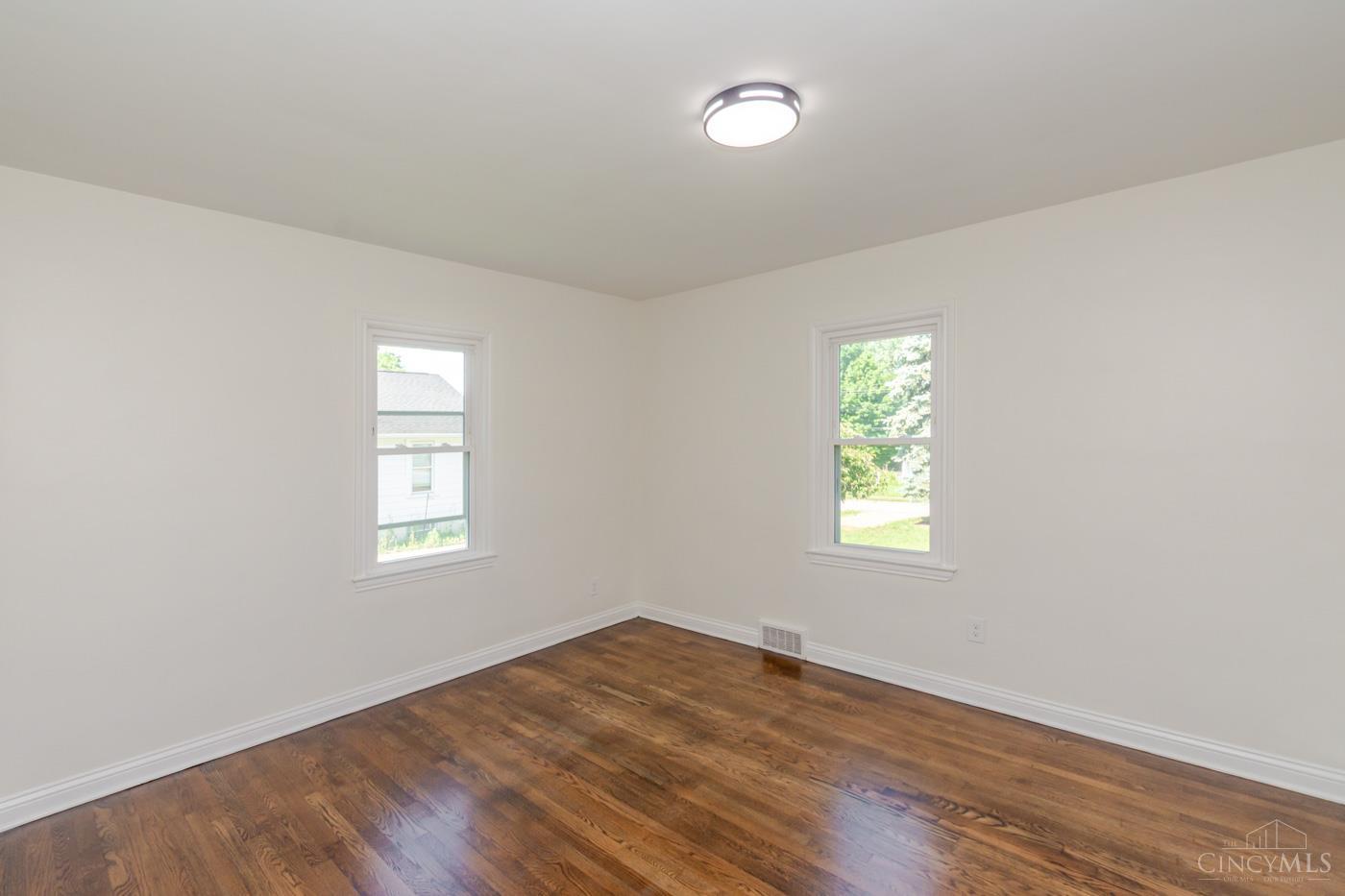 113 Gideon Road Middletown, OH 45044 - Photo 12 of 35