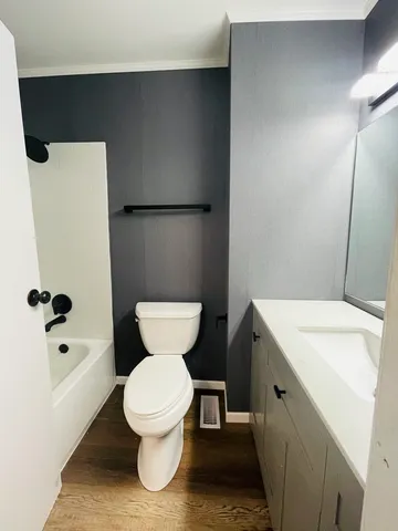 $2,195 | 613 Academy Court, Schaumburg, IL 60107