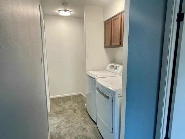 $2,195 | 613 Academy Court, Schaumburg, IL 60107