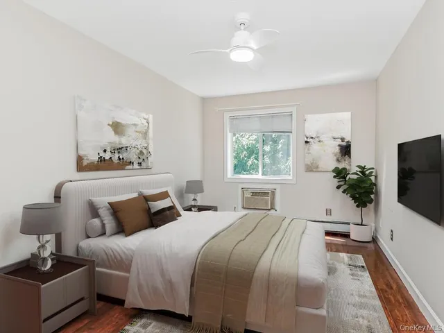 $879,000 | 1035 Bryant Avenue | Foxhurst