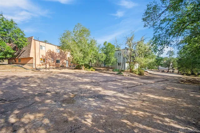 a view of outdoor space with city view