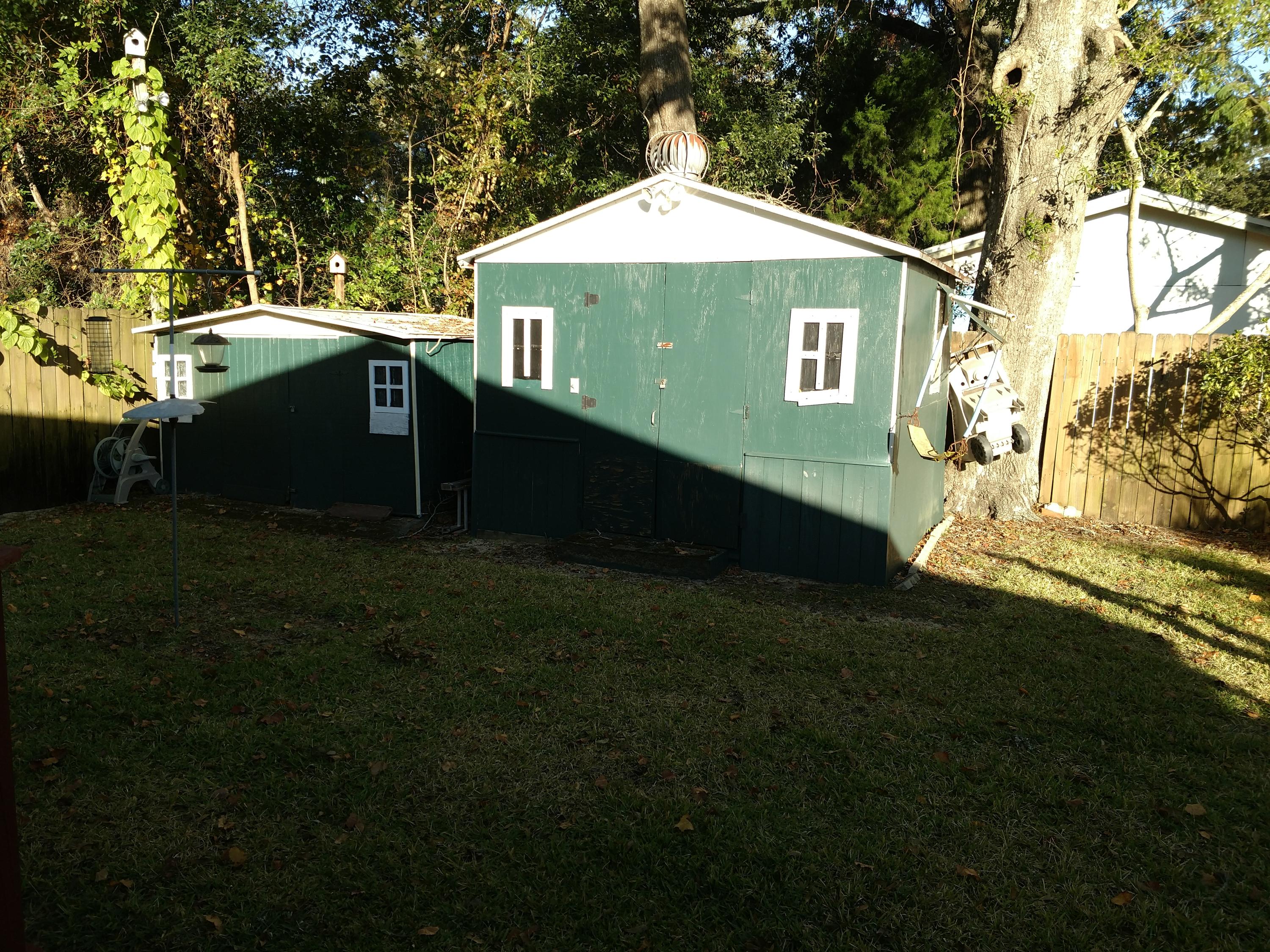 27 Choctawhatchee Road Southeast Fort Walton Beach, FL 32548 - Photo 19 of 20 a front view of a house with a yard