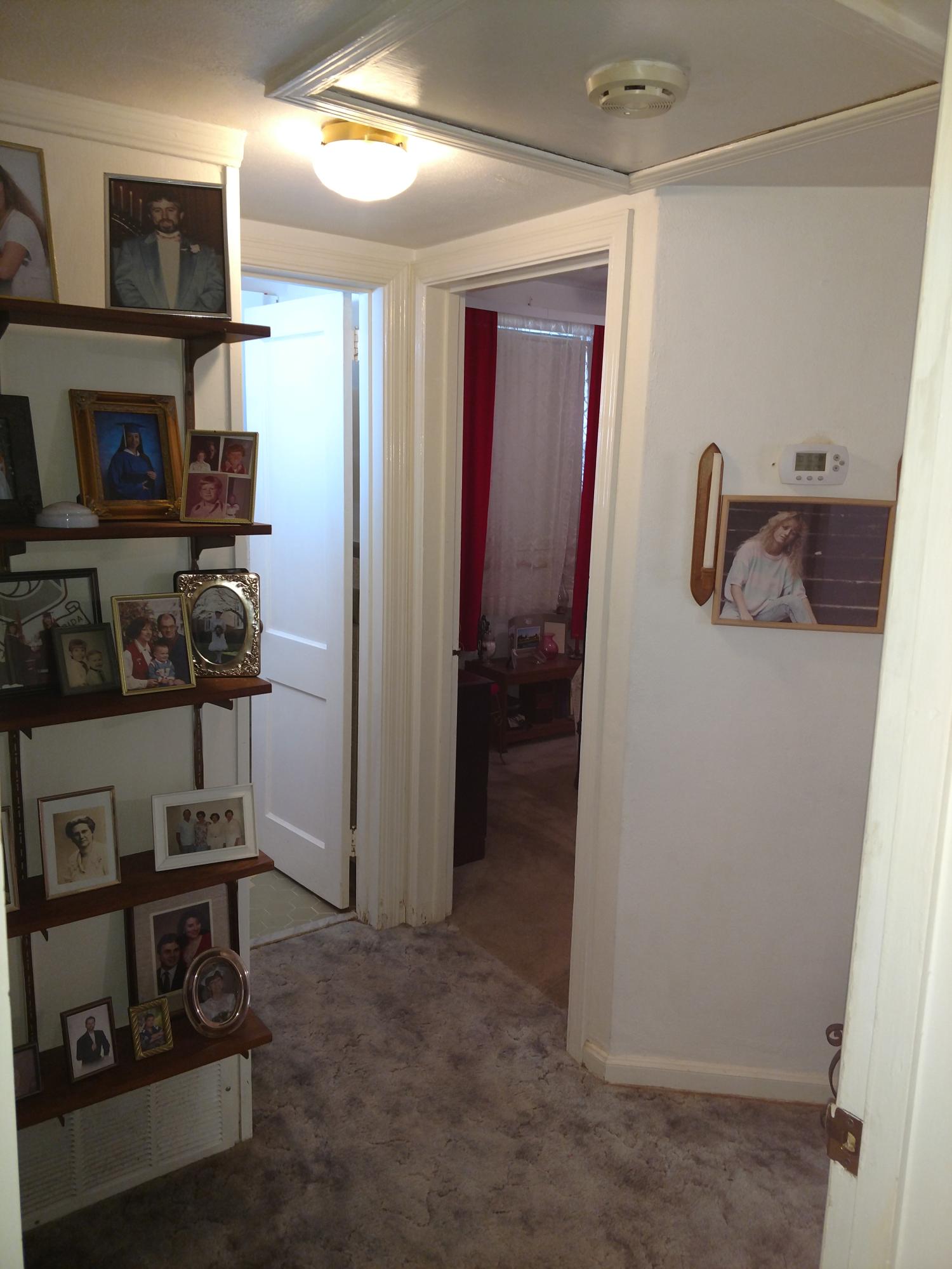 27 Choctawhatchee Road Southeast Fort Walton Beach, FL 32548 - Photo 7 of 20 a view of storage and utility room