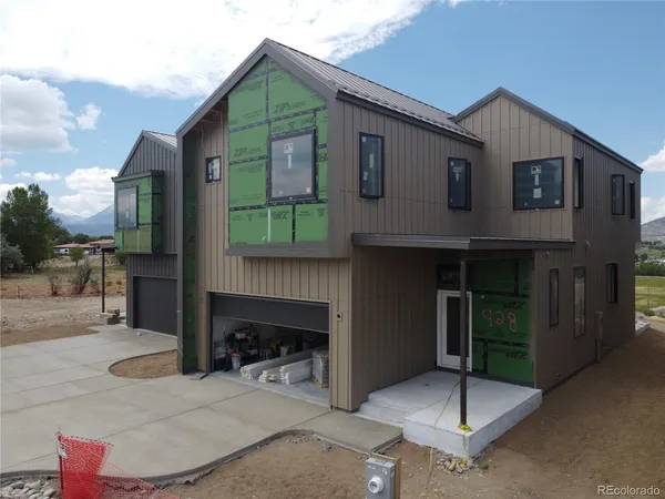 $1,035,000 | 928 Crestone Avenue, Salida, CO 81201