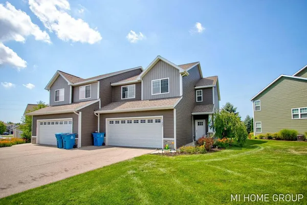 $389,900 | 11887 Quincy Meadow Drive, Holland, MI 49424