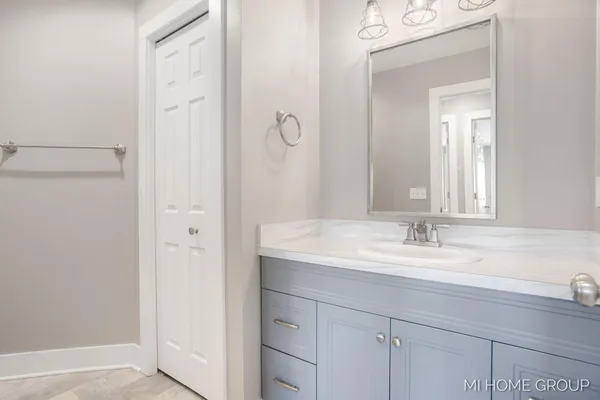 $389,900 | 11887 Quincy Meadow Drive, Holland, MI 49424