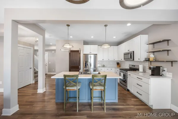 $389,900 | 11887 Quincy Meadow Drive, Holland, MI 49424