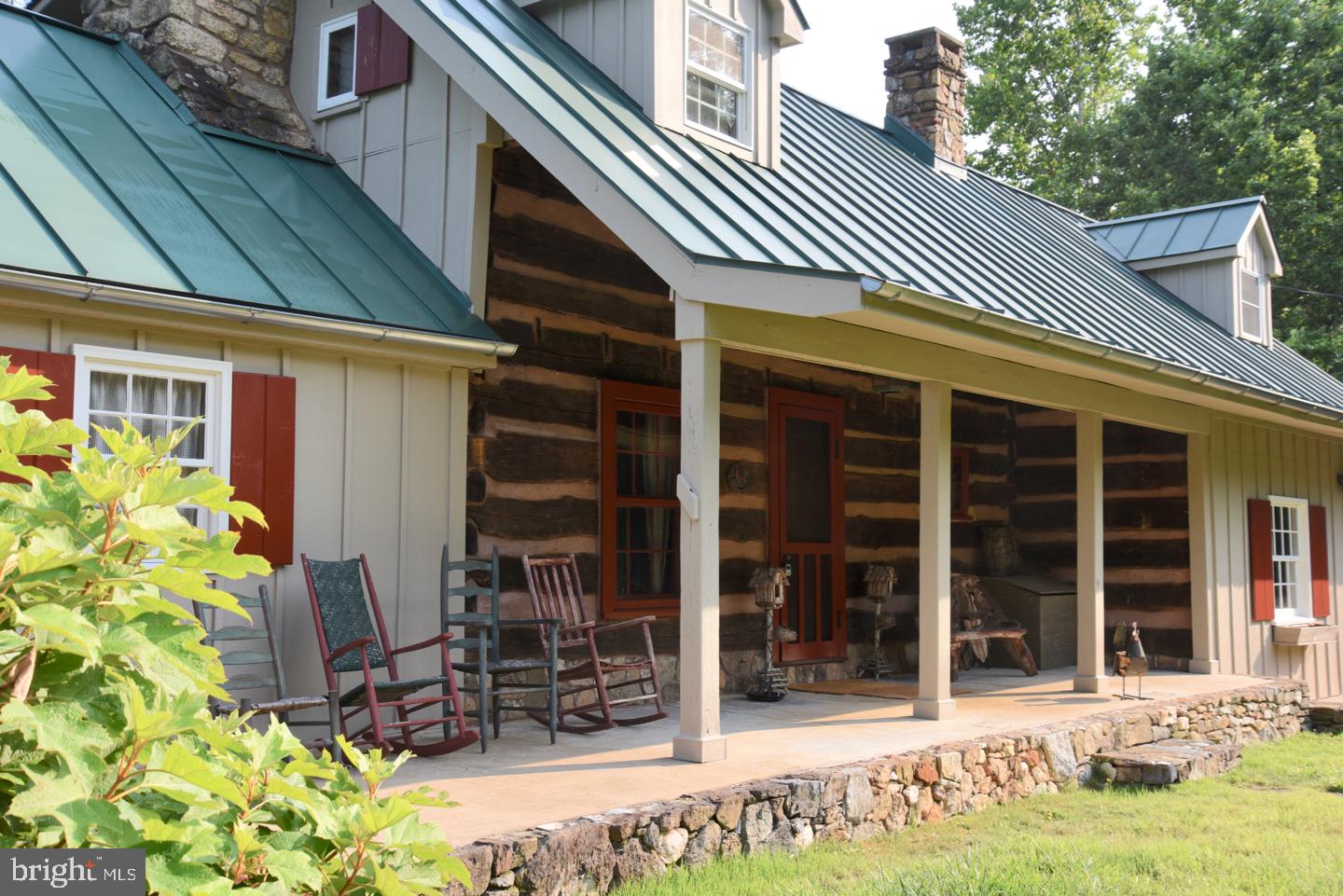 15 Laurel Mills Road Castleton, VA 22716 - Photo 2 of 28 Front Porch