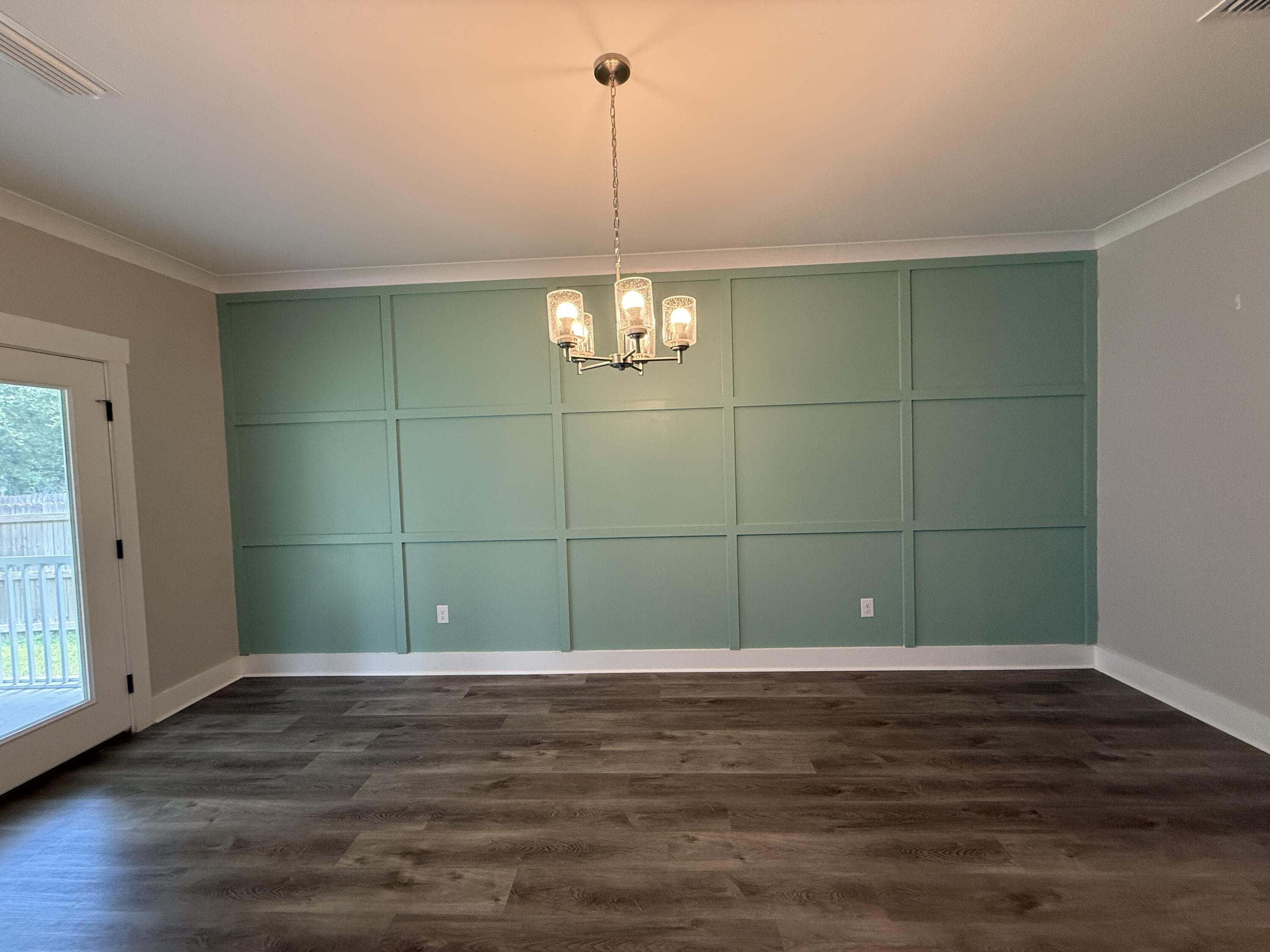 72 Wolverine Avenue Valparaiso, FL 32580 - Photo 17 of 20 a bathroom with a window